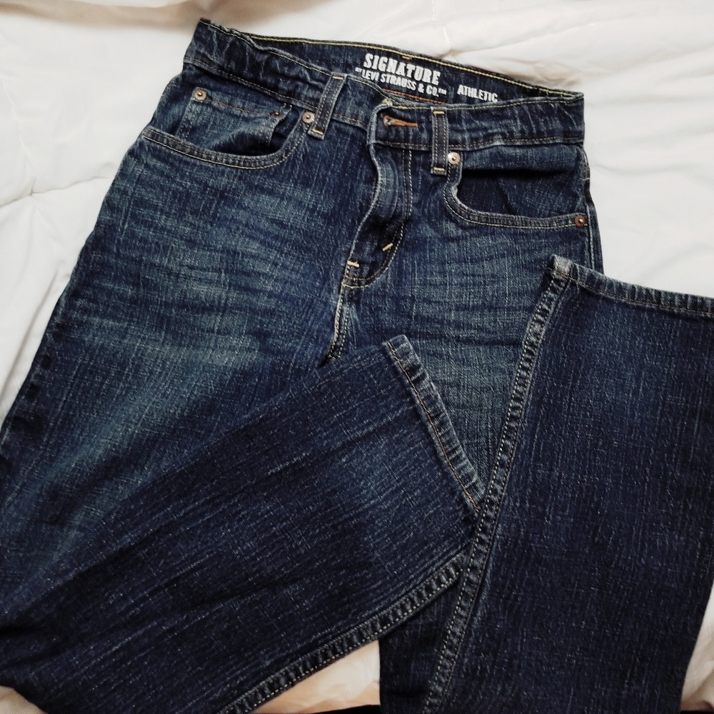 LEVI STRAUSS & CO SIGNATURE BLUE JEANS SIZE 14 REGULAR BOYS